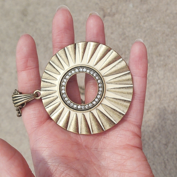 Long rustic gold necklace - Picture 4 of 4